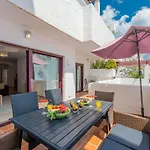Tranquil 2 Bdrm Peaceful Apt W/ 2 Pools