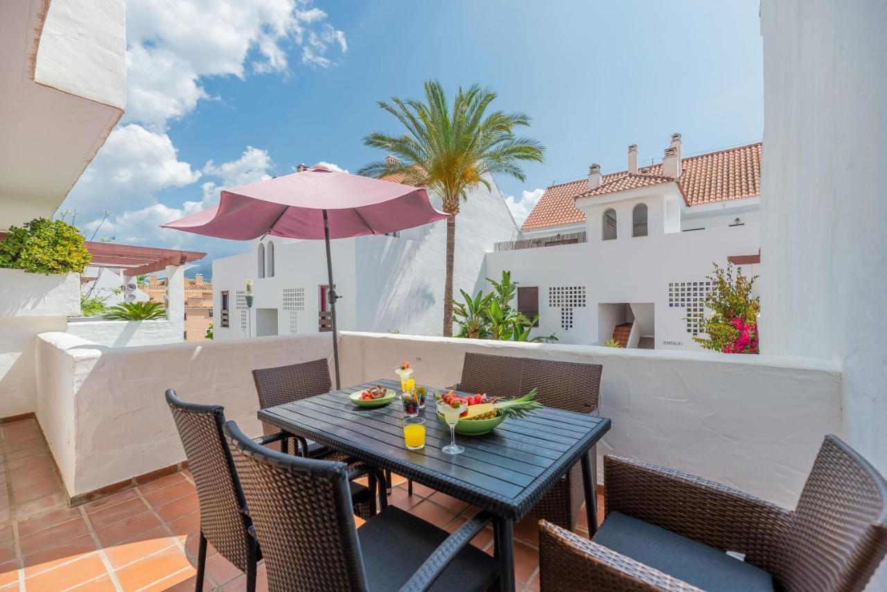 Tranquil 2 Bdrm Peaceful W/ 2 Pools Apartment *