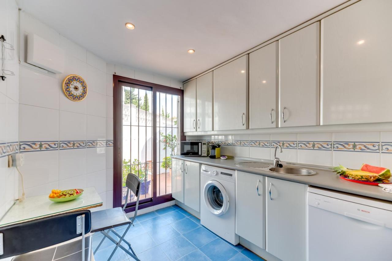 Tranquil 2 Bdrm Peaceful W/ 2 Pools Marbella