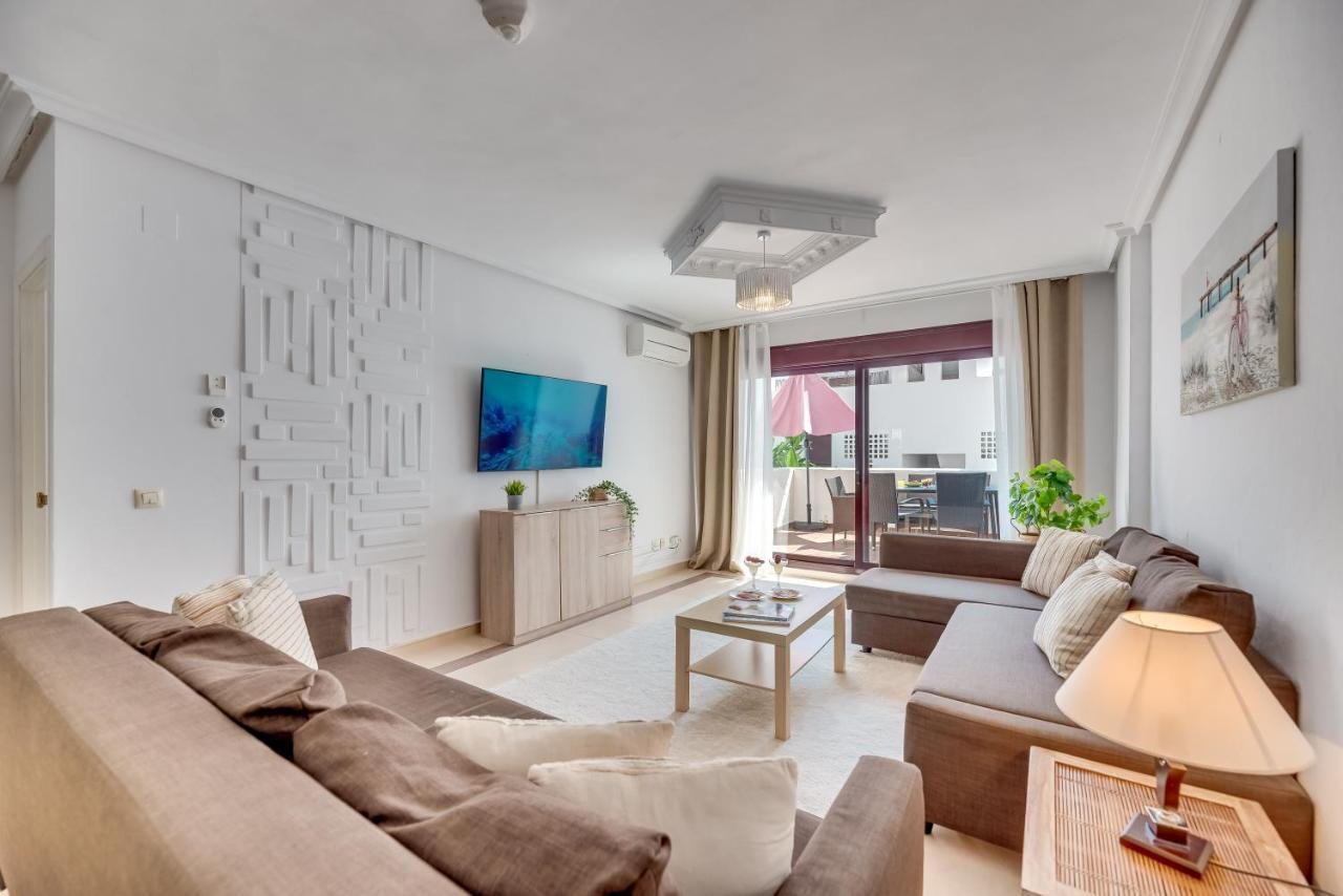 Apartment Tranquil 2 Bdrm Peaceful W/ 2 Pools Marbella